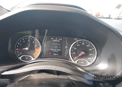 2018 Jeep Renegade Sport 4X4 from USA, damaged, VIN ZACCJBAB1JPJ35115